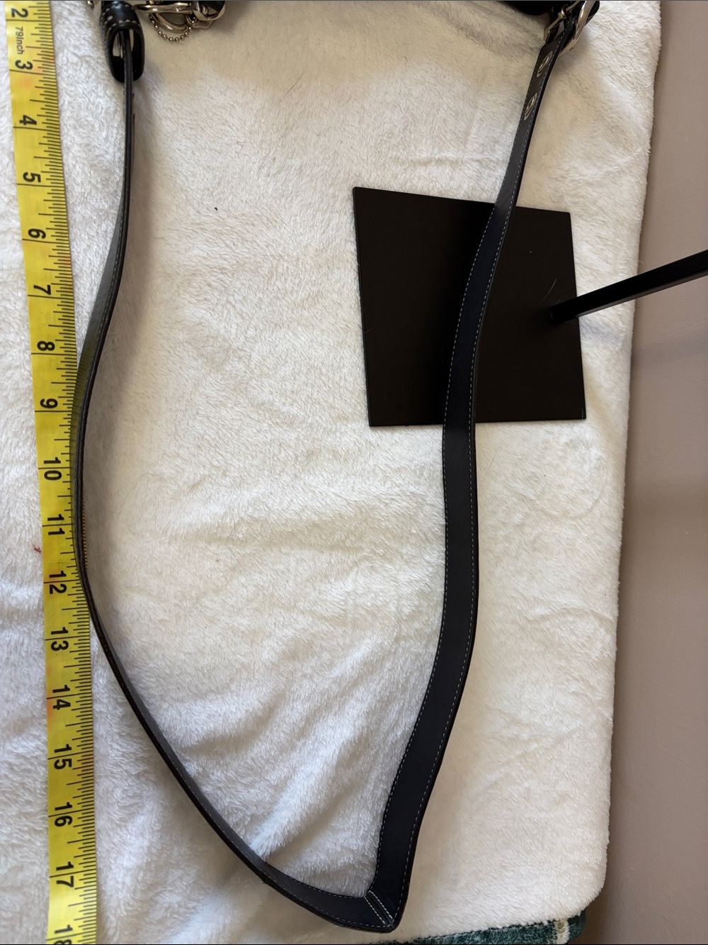 Coach Classic Black Leather Crossbody Shoulder Bag - Picture 13 of 16